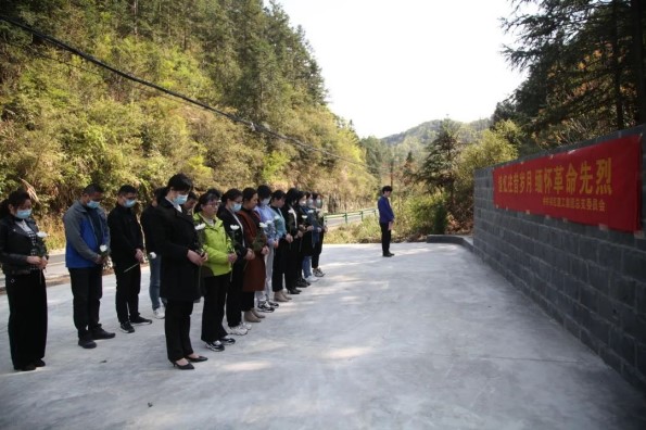 图3.jpg