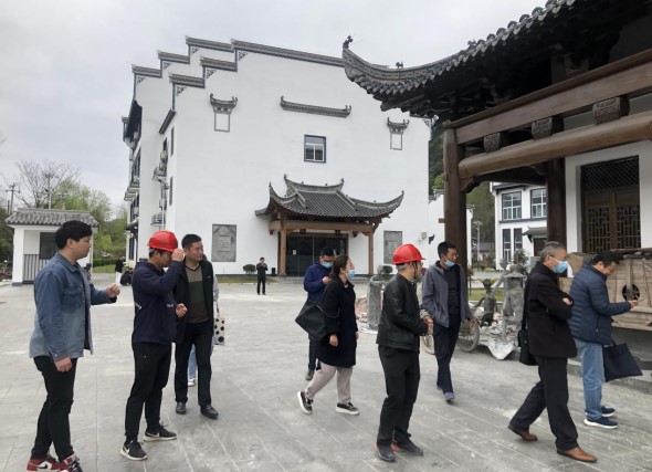 图1.jpg